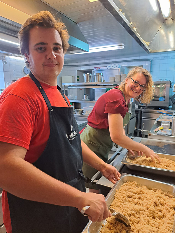 charity-knoedel (13)